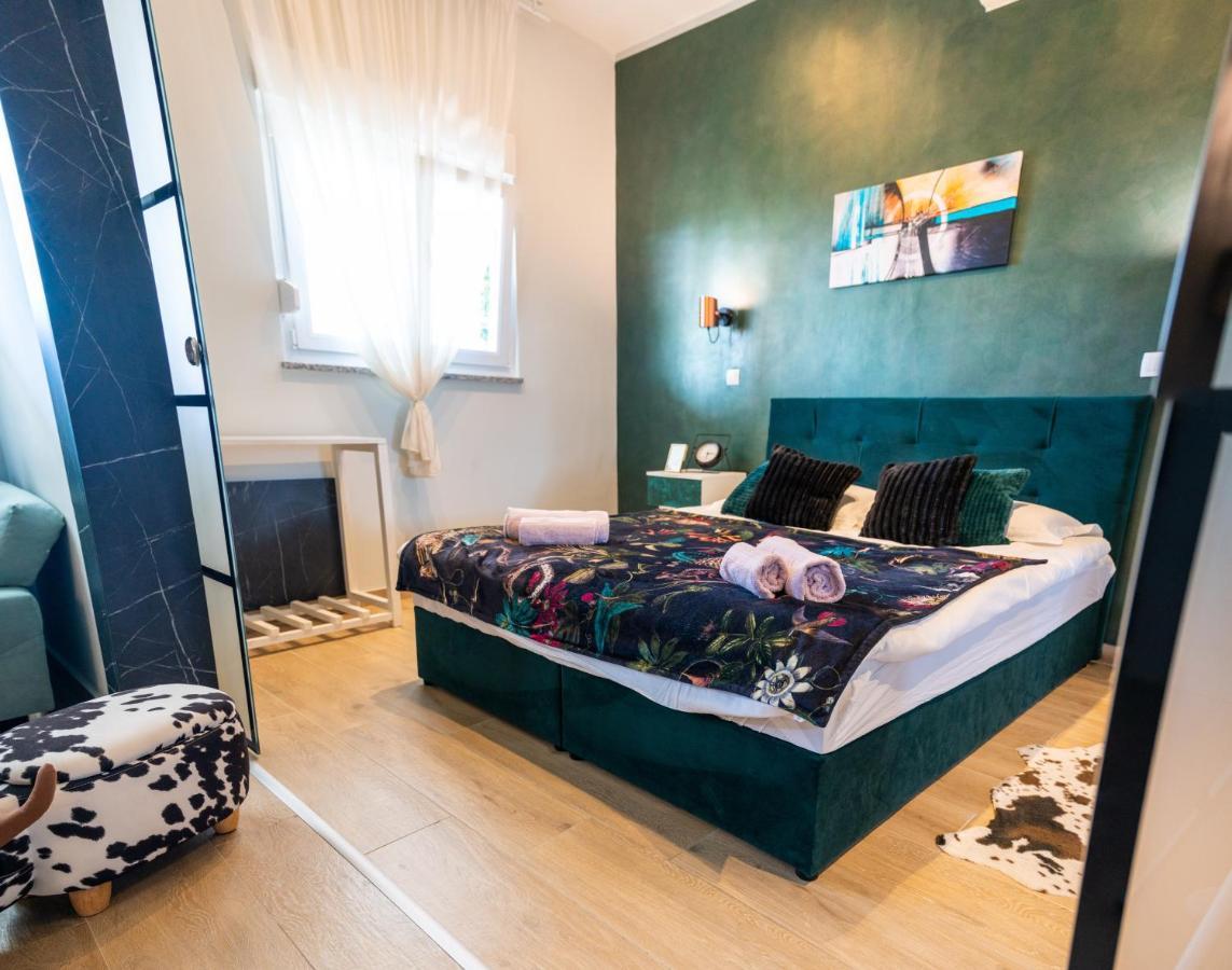 M - Seaview With Sunny Terrace Apartment *